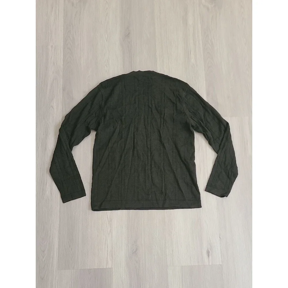 Banana Republic Green V-Neck Sweater 100% Extra Fine Italian Merino Wool Medium